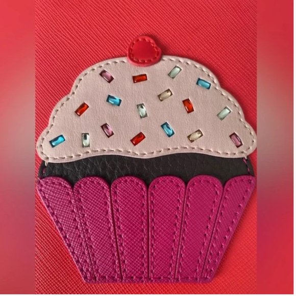 Kate Spade Take The Cake Imogene Passport case wallet like new no tags - Picture 3 of 14